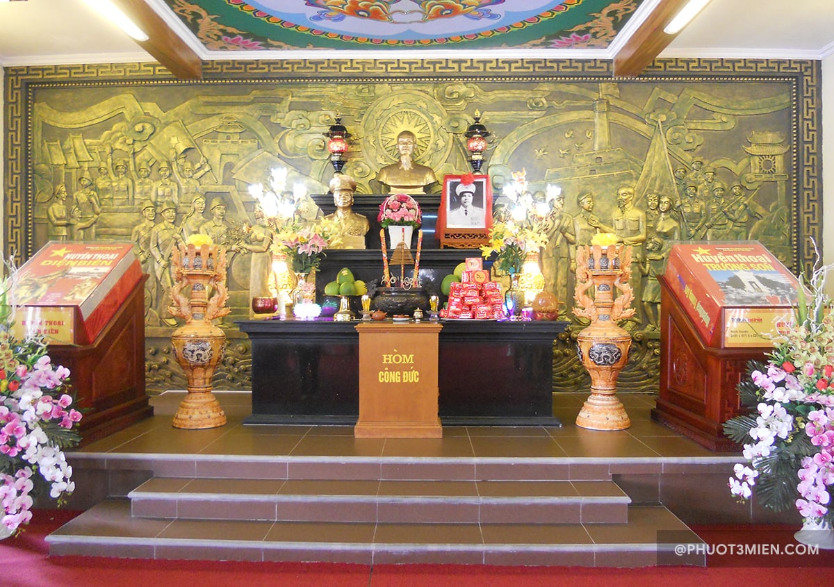 ngôi đền vàng
