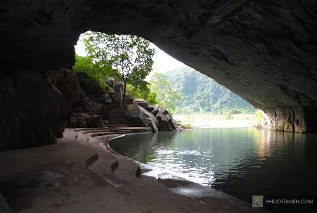 Phong Nha Cave