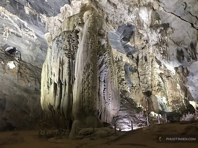 Phong Nha Cave