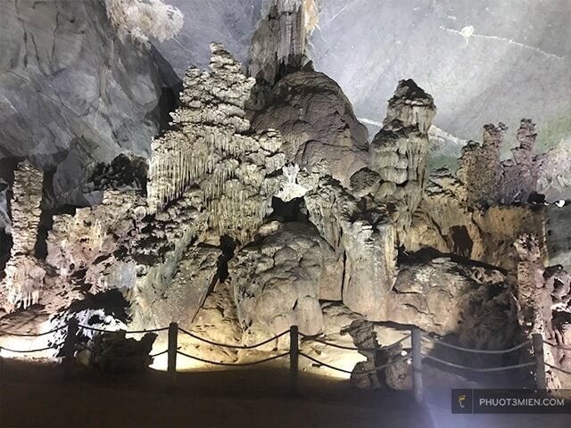 Phong Nha Cave