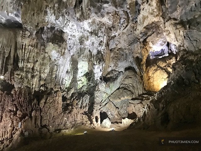 Phong Nha Cave