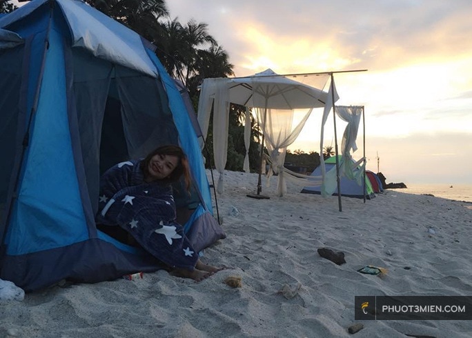 cắm trại ở đảo bé