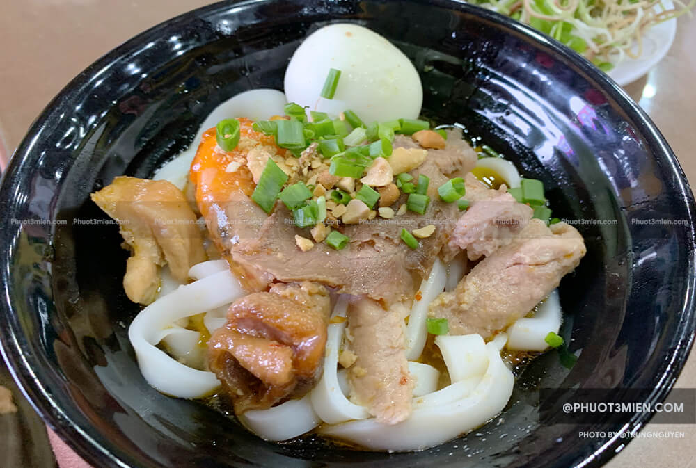 Cách Làm Món Mì Quảng Tôm Thịt Sườn Trứng của Nguyễn Hoàng Yến  Cookpad