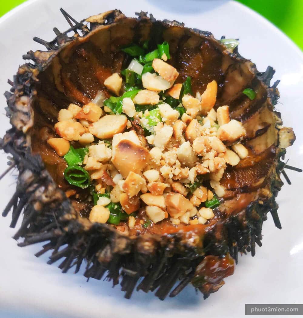 Grilled sea urchins. 