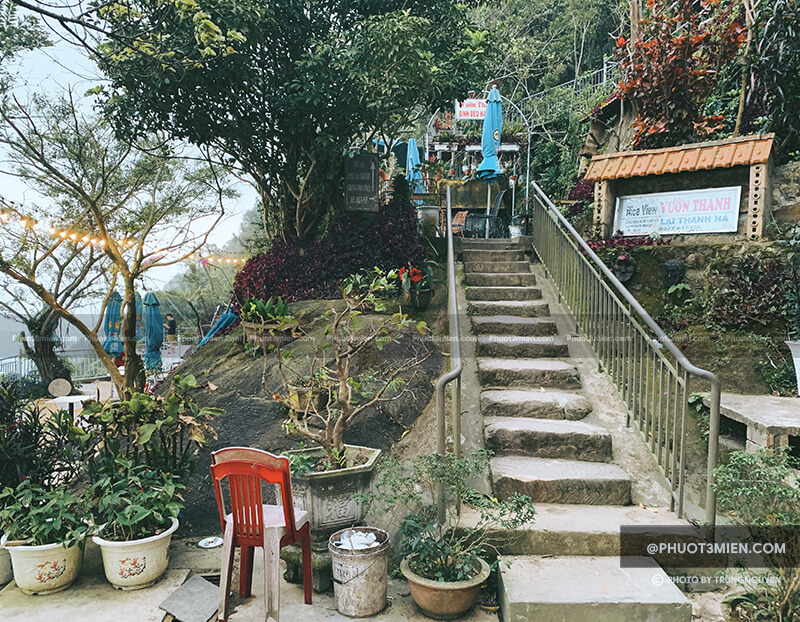 Quán cafe ở Hải Vân Quan
