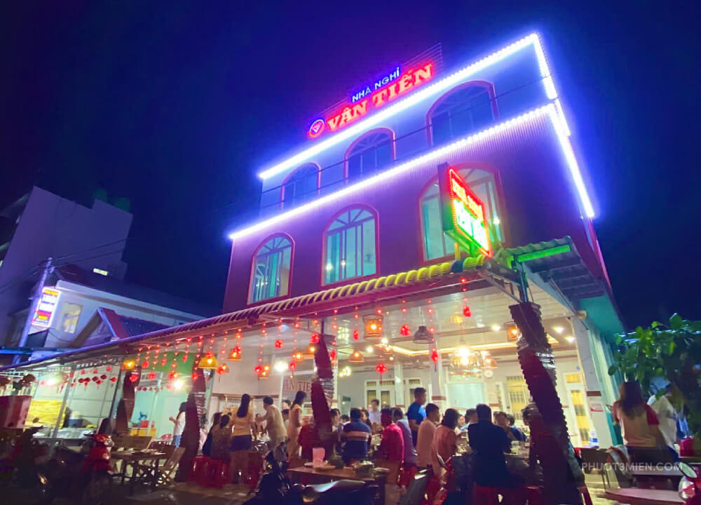 Nhà nghỉ vân tiến hòn sơn