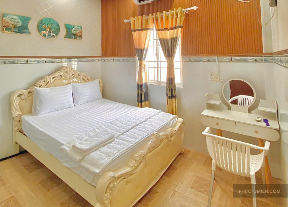 Nhà nghỉ vân tiến hòn sơn