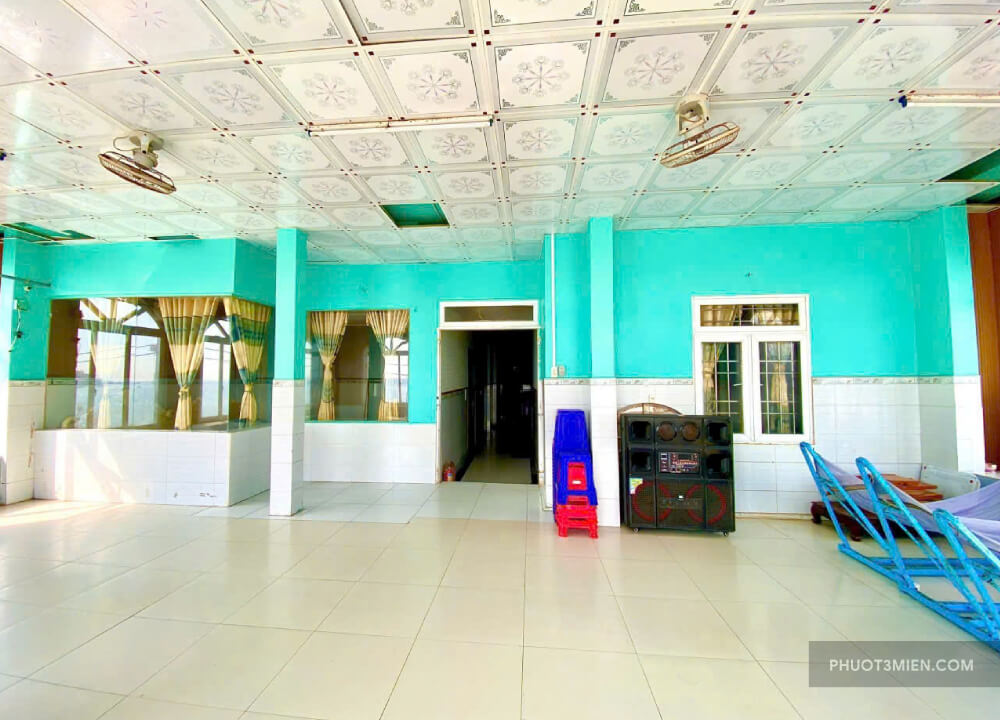 Nhà nghỉ vân tiến hòn sơn