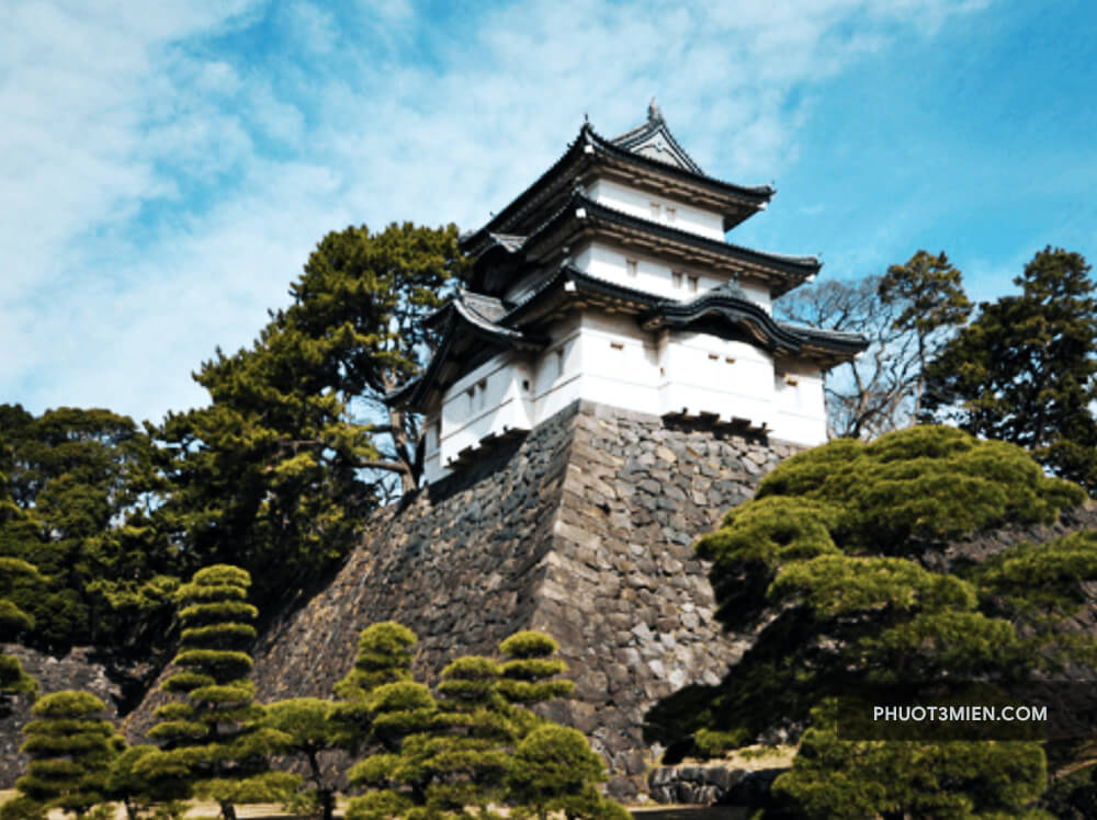 Cung điện hoàng gia - Lâu đài lộng lẫy nhất Nhật Bản 