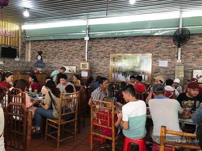 ăn trưa ở Vũng Tàu