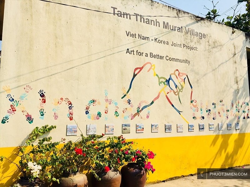 Bích tranh kỷ niệm Việt Nam - Hàn Quốc ở Tam Thanh